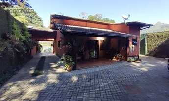 Imagem 2: Casa ampla em excelente localização no Cônego