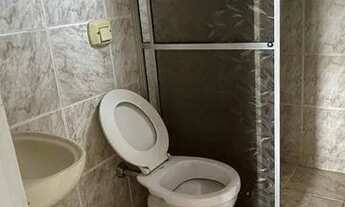 Imagem 3: Kitnet/conjugado para aluguel possui 100 metros quadrados com 2 quartos