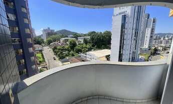 Imagem 4: Apartamento semimobiliado, com 1 dormitório e 1 vaga de garagem. Fica localizado no iníci