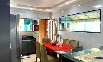 Imagem 2: Casa para venda tem 195 metros quadrados com 3 quartos em Caixa D'água (Bacaxá) - Saq