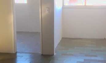 Imagem 2: Apartamento para aluguel possui 70 metros quadrados com 2 quartos em Centro - Fortaleza