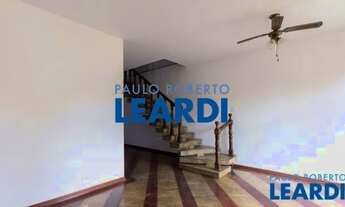 Imagem: CASA ASSOBRADADA - ÁGUA RASA - SP