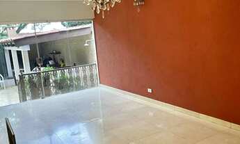 Imagem 4: Sobrado para aluguel e venda tem 418 metros quadrados com 4 quartos