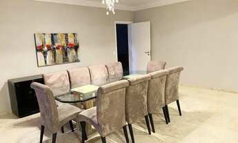 Imagem 2: Apartamento para aluguel e venda possui 326 metros quadrados com 4 quartos