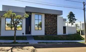 Imagem: Casa de condomínio térrea para venda tem