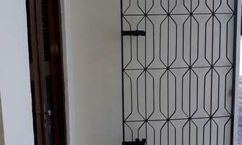 Imagem 4: Casa com 45 m² em condomínio fechado, forrada, com 2 quartos, 1 banheiro, cozinha, sala de