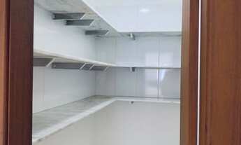 Imagem 7: Casa de condomínio sobrado para aluguel e venda tem 550 metros quadrados com 5 quartos