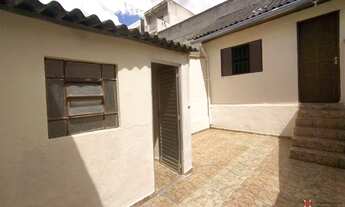 Imagem: CASA COM 01 DORMITÓRIO, SALA E COZINHA