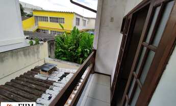 Imagem: Casa em estilo Colonial, 2 quartos, sacada