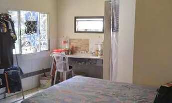 Imagem 4: Alugo kuarto favor lê o anúncio todo com atenção