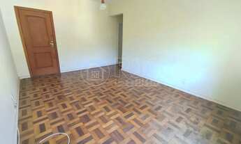 Imagem 2: Imóvel para venda possui 90 metros quadrados com 3 quartos em Tijuca - Rio de Janeiro - RJ