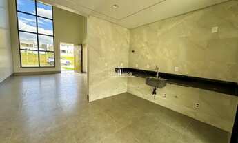 Imagem 6: Casa térrea com 3 suítes plenas no Jardins Capri, Acabamento de altíssimo padrão