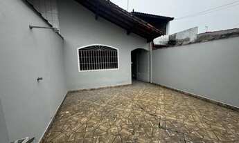 Imagem 3: Imóvel com renda! Casa 3 dormitórios a 3 quadras da praia