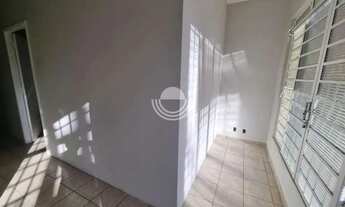 Imagem 2: Casa à venda em Campinas, Cambuí, com 1 suíte, com 134.5 m²