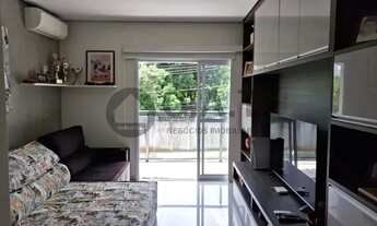 Imagem 3: Casa de alto padrão em condomínio na Vossoroca com 5 suítes e ampla área de convivência. A