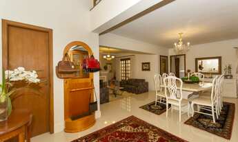 Imagem 3: Casa para venda possui 500 metros quadrados com 4 quartos em Teresópolis - Porto Alegre