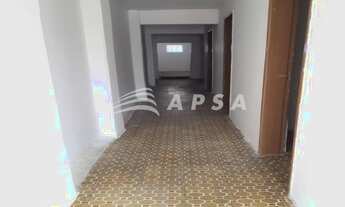 Imagem 3: 23663 CASA TRÊS QUARTOS NA RUA ARAUJO BIVAR PROX AO ANTIGO CAMPO DO CRB. SÃO TRÊS QUARTOS