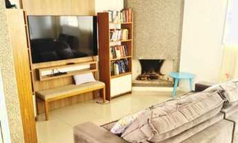 Imagem 6: Condomínio de alto padrão. Muito verde e 228 metros quadrados