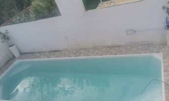 Imagem 2: Casa de condomínio para venda possui 225 metros quadrados com 3 quartos