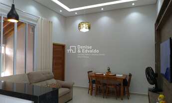 Imagem 2: Casa térrea à venda de 132m², 3 dormitórios, área gourmet, localizada no bairro Residencia