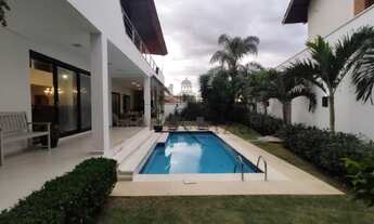 Imagem 2: Casa de condomínio para venda com 780 metros quadrados com 5 quartos