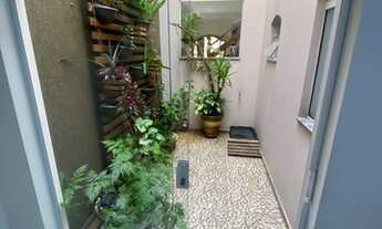 Imagem 5: Sobrado para venda possui 298 metros quadrados com 3 quartos em Jardim Las Vegas - Santo A