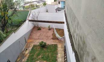 Imagem 2: Sobrado para aluguel e venda tem 289 m², com 5 quartos, 04 vagas, Parque Jaçatuba, Santo A