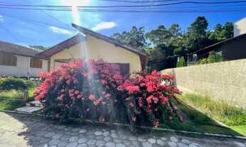 Imagem 3: Casa á venda em Condomínio fechado no Bairro Cacupé com terreno de 389 m2