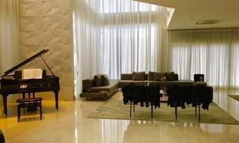 Imagem 3: Casa de condomínio para venda tem 700 metros quadrados com 5 quartos