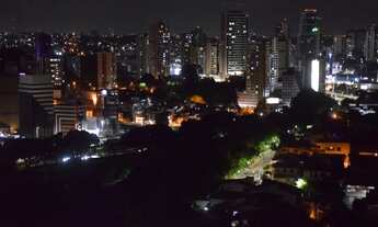 Imagem 5: Linda cobertura de alto padrão reformada com quatro quartos a venda no Alto do Itaigara
