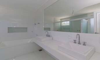 Imagem 4: Mansão no condomínio Park Palace