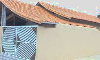 Imagem 2: Casa 2 quartos sendo 1 suíte, no Balneario Maracanã em Praia Grande