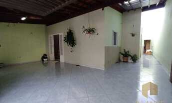 Imagem 2: Linda casa com 3 dormitórios sendo 1 suíte à venda, 130 m² por R$ 445.000 - Jardim San Die