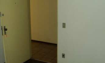 Imagem 6: Kitnet Centro Nobre, Poliedro / Hexag. Armários, Divisória, garagem coberta. Piso laminado