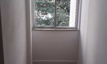 Imagem 2: QUARTO E SALA FRENTE, AO LADO DA PRAÇA ANTERO DE QUENTAL