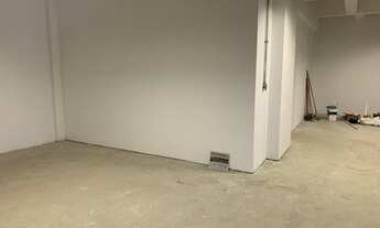 Imagem 7: Espaço comercial com 432m2, novíssimo, nunca habitado