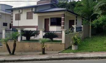 Imagem: Linda Casa de Alto Padrão, Localizada no