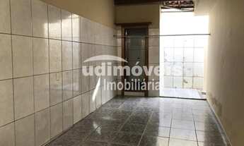 Imagem 5: Casa para aluguel com 180 metros quadrados com 3 quartos em Brasil - Uberlândia - MG