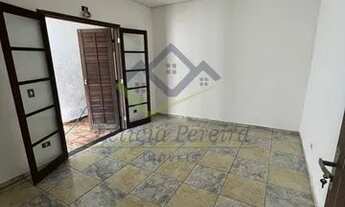 Imagem: SUZANO - Casa Padrão - CENTRO