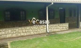 Imagem: EXECELENTE CASA COM QUINTAL E PISCINA