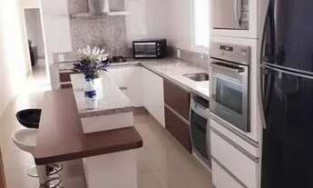 Imagem 7: Casa de condomínio para aluguel possui 500 metros quadrados com 4 quartos