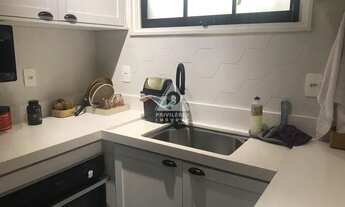 Imagem 5: Amplo Quarto e sala reformado por Arquiteto em Rua Cobiçada no Leblon