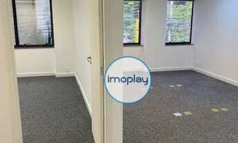 Imagem 2: Sala comercial reformada, com piso carpete, divisórias, 2 banheiros, 2 vagas na Berrini