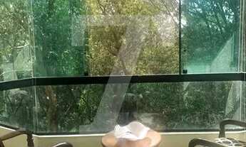 Imagem: Apartamento com vista para verde localizado