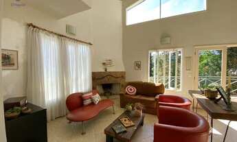 Imagem 2: Casa em condomínio fechado de alto padrão com 3 suítes e 3 vagas