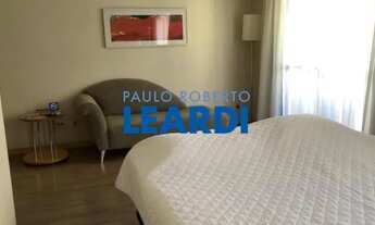 Imagem: FLAT - MOEMA PÁSSAROS - SP