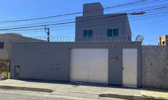 Imagem: Condomínio com 4 casas de 2 quartos