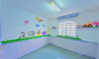 Imagem 6: Terreno com escola infantil funcionando