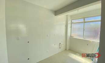 Imagem 5: Apartamento para venda com 62 metros quadrados com 2 quartos em Carvoeira - Florianópolis