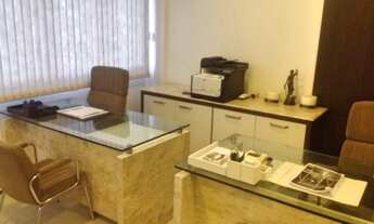 Imagem 4: Sala comercial à venda com 36m² projetada e mobiliada, uma vaga, próximo Forum/Unifor